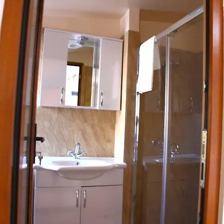 Casa Dadi Pensión *