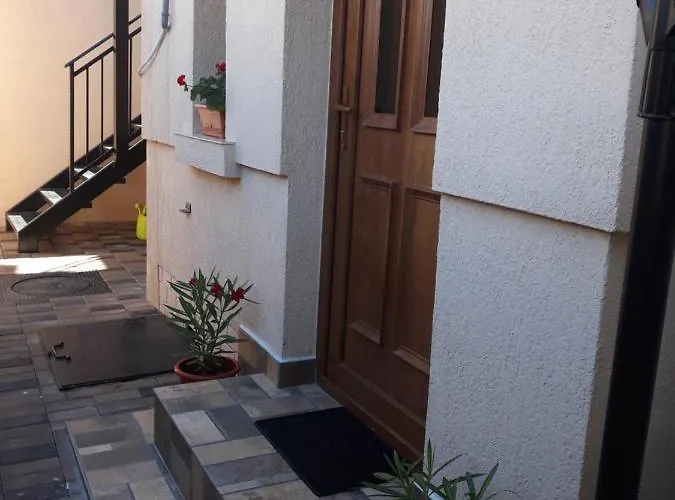 Casa Dadi Gasthuis Constanţa